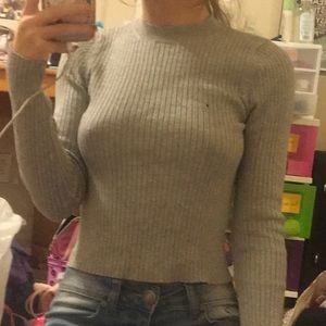 gray long sleeve